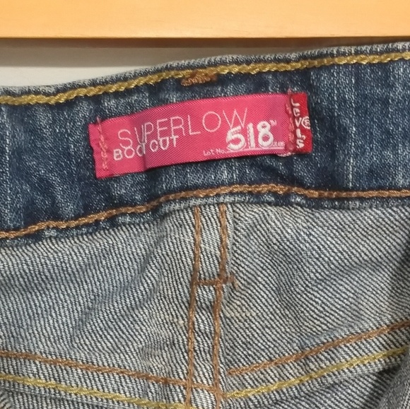 Levi's 518 Superlow Bootcut Juniors Jeans - Picture 3 of 8
